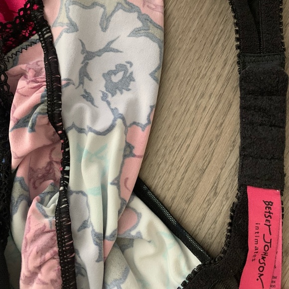 Betsy Johnson Intimates floral camisole - Picture 6 of 6